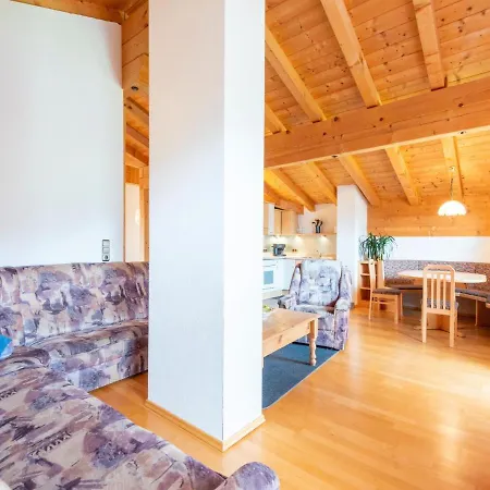 Spacious In With Terrace Apartment *