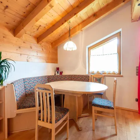 Spacious In With Terrace Stummerberg