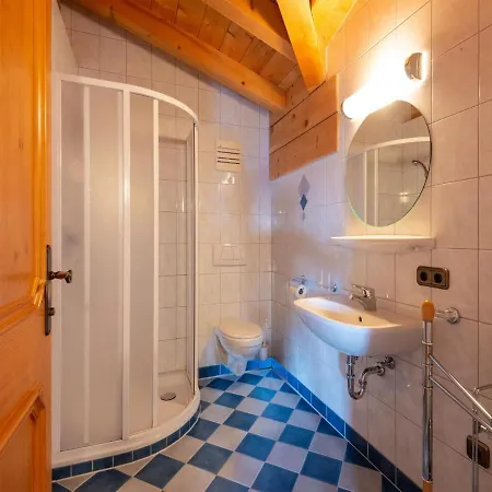 Spacious In With Terrace Stummerberg