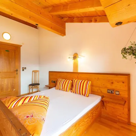 Spacious In With Terrace Apartment Stummerberg
